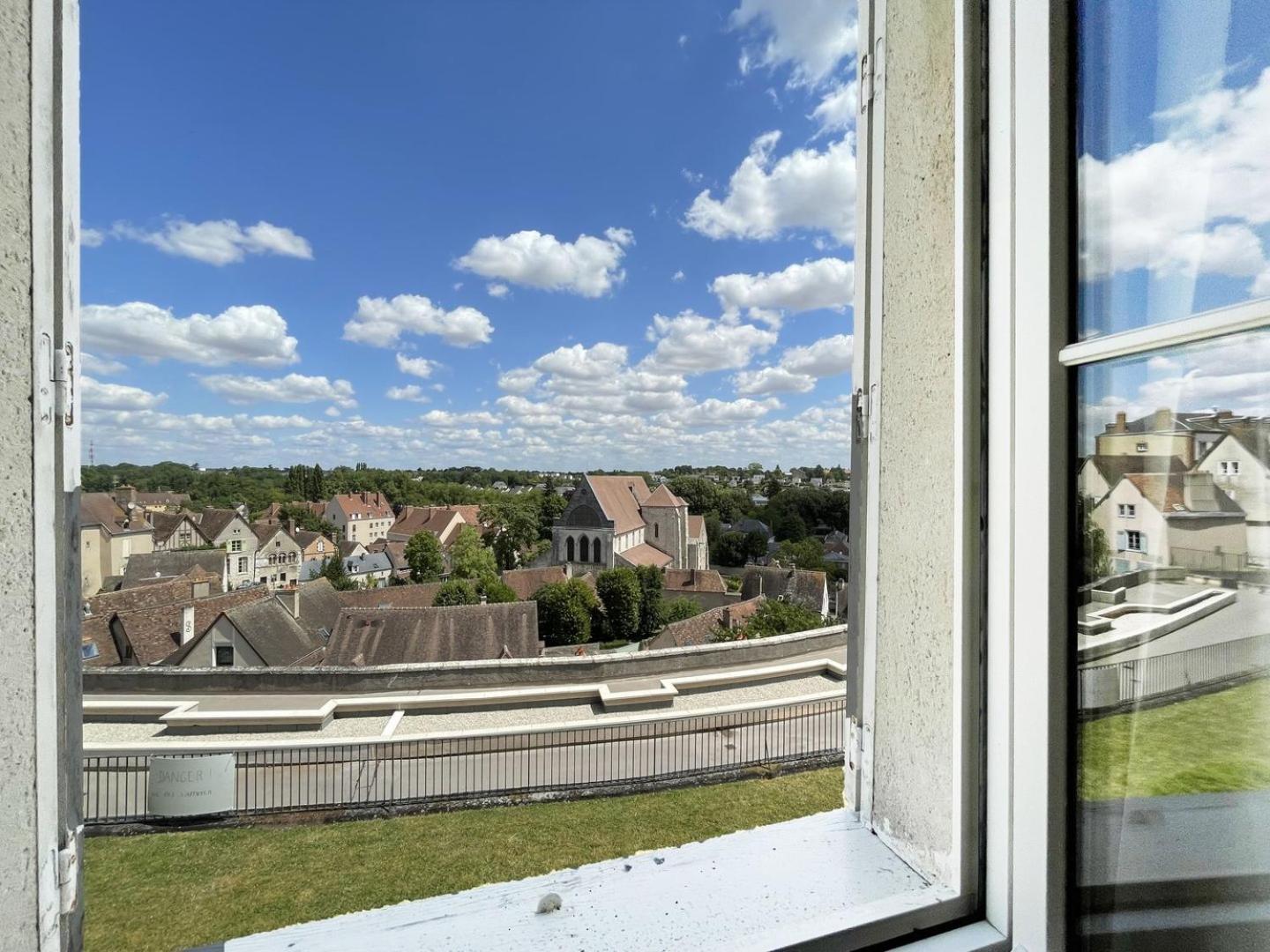 Appartamento L'Horizon - Entree Independante - Parking Chartres Esterno foto